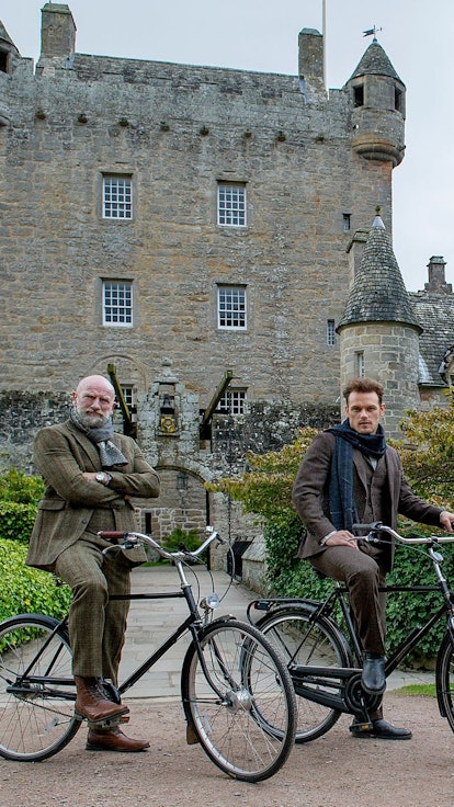 21 Behind-The-Scenes ‘Outlander’ Stories From Sam Heughan & Graham McTavish’s New Book ‘Clanlands’